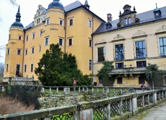 WEEKEND W ATMOSFERZE ZAMKOWYCH TAJEMNIC Zamek Kliczkóe. FreshFuel.pl